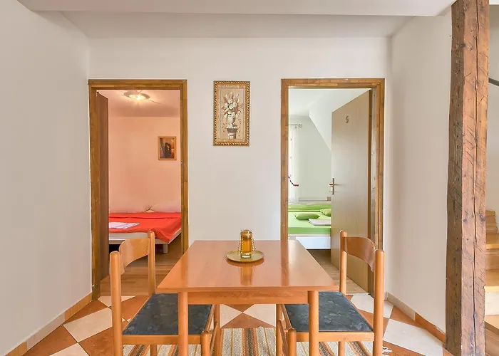 Hostel Pula * 풀라