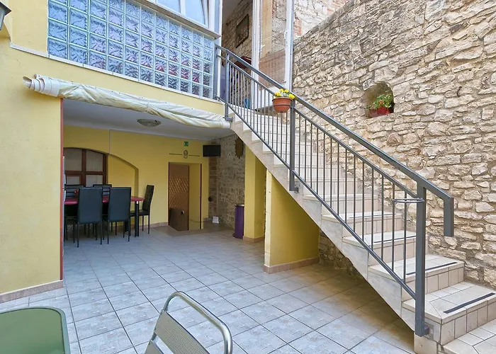 Hostel Pula 호스텔 풀라