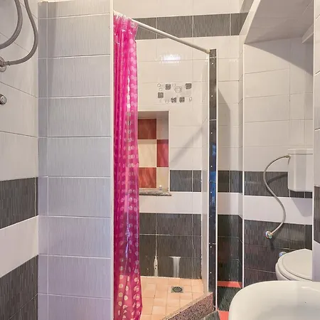 بيت شباب Hostel Pula