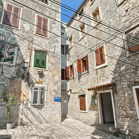 Hostel Hostel Pula *