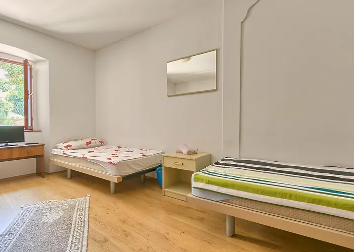 旅馆 Hostel Pula 普拉